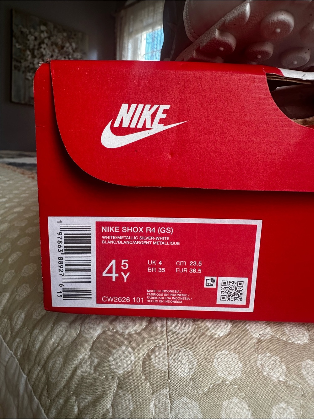 Nike SHOX R4 GS - Picture 5 of 10